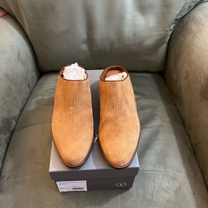 Aquatalia slip one. BNWT.